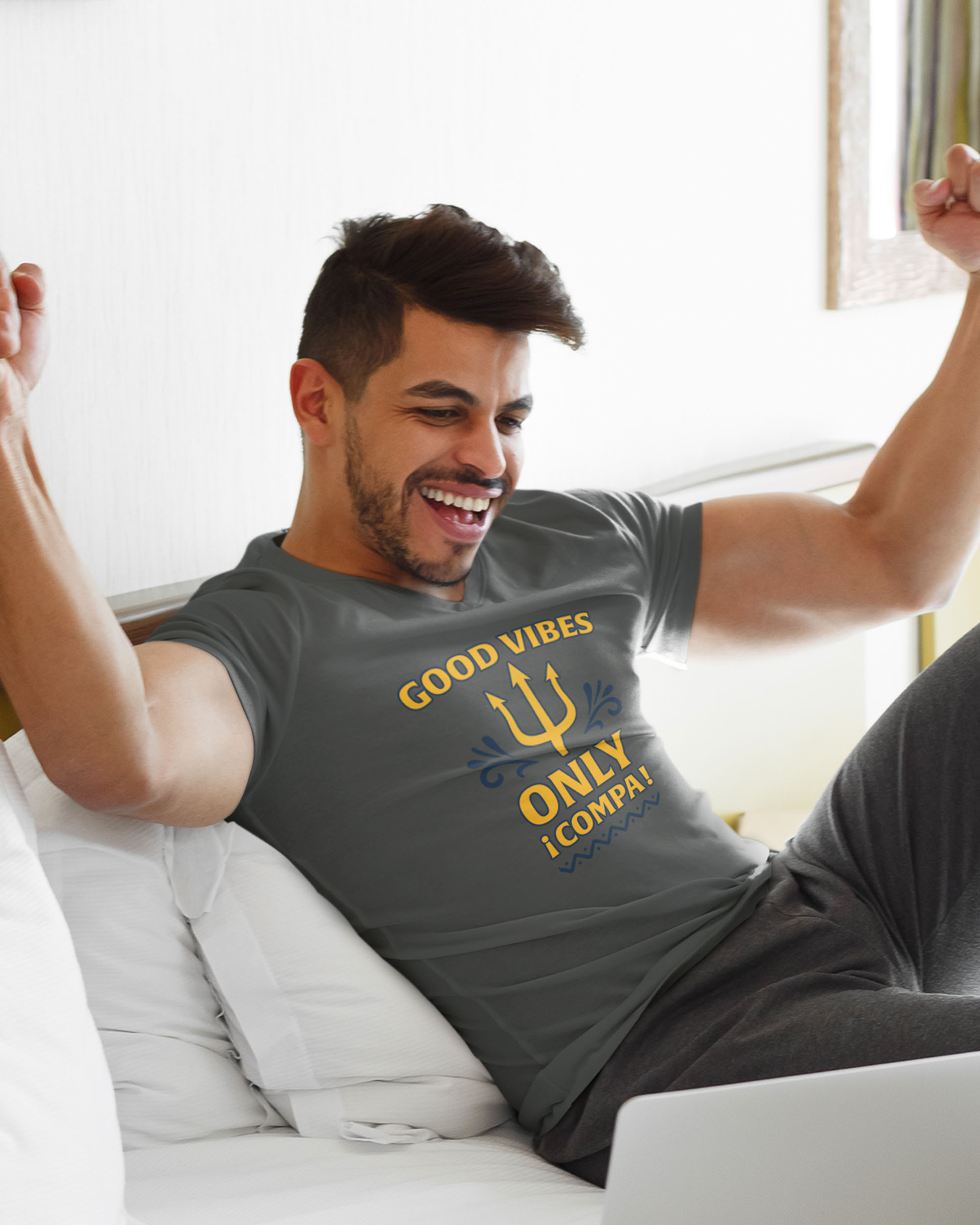 Sólo Buenas Vibras/Good Vibes Only Unisex T-Shirt - Image 5